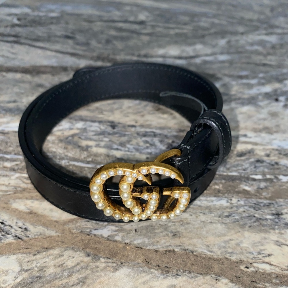 Gucci Black Leather Belt with Gold Pearl GG Logo